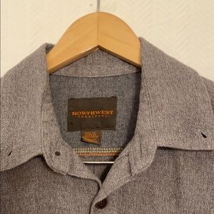 Northwest Territory men’s long sleeve shirt medium